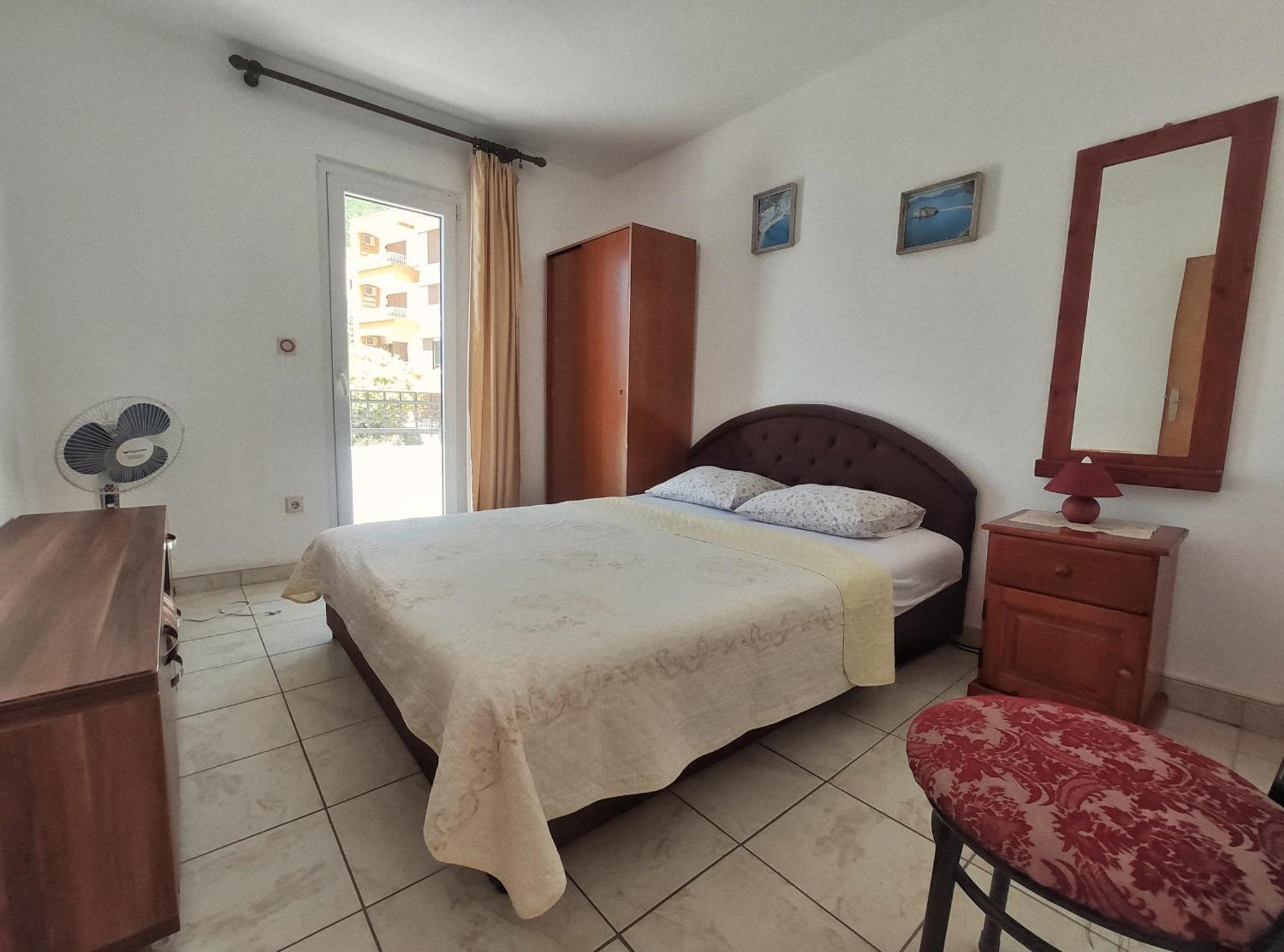 Apartments Gvozdenovic Petrovac Bilik gambar